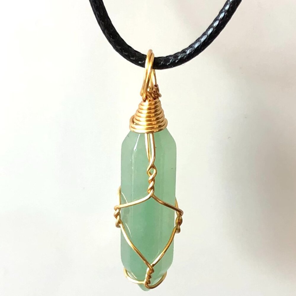 Green Aventurine  Natural Gemstone Hexagonal Point Gold Wire Wrapped Pendant - Picture 3 of 3